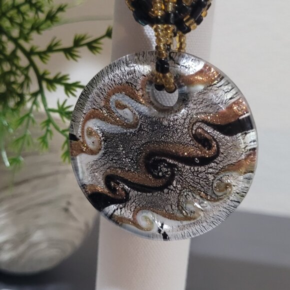 Black and Brown Vintage Beaded Layered Necklace - Picture 4 of 5